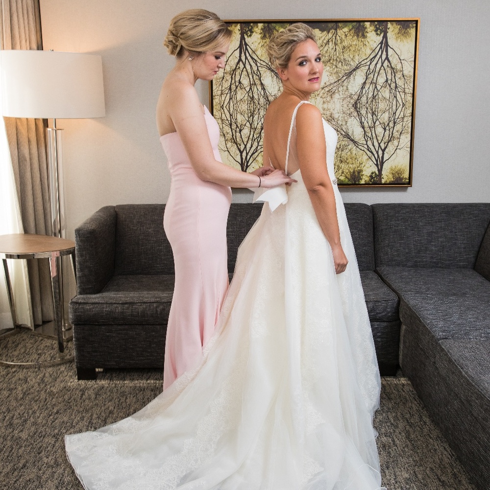 Vera Wang White 'Pleated V Neck' Wedding Dress